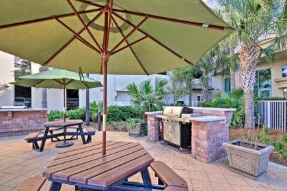 Spectacular Oceanfront Emerald Beach Resort Condo - image 3