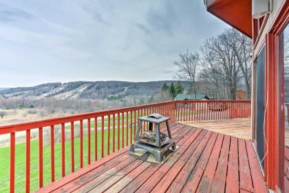 Family Home with Hot Tub 2 Minutes to Swain Resort! - image 10