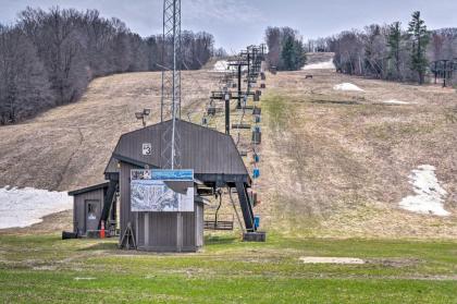 Family Home with Hot Tub 2 Minutes to Swain Resort! - image 9