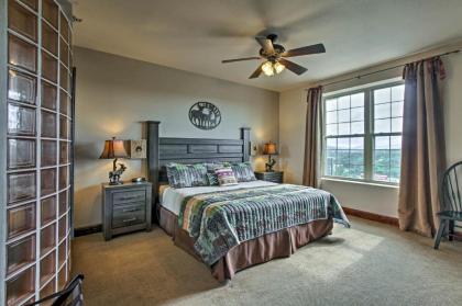 Luxe Pigeon Forge Condo with Resort Pools and Hot Tubs - image 6