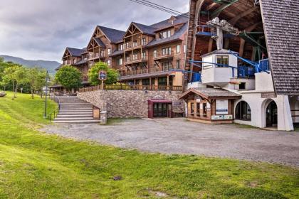 Ski-In Resort Family Condo with Deck at Jay Peak! - image 12