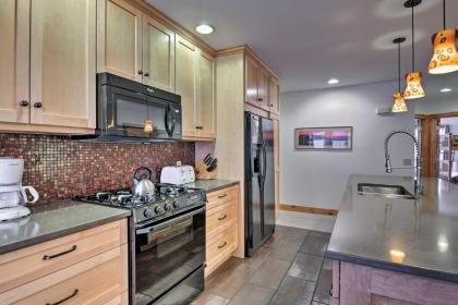 Ski-In Resort Family Condo with Deck at Jay Peak! - image 18