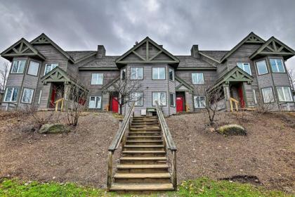 Ski-In Resort Family Condo with Deck at Jay Peak! - image 4