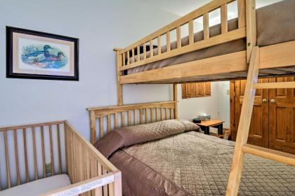 Ski-In Resort Family Condo with Deck at Jay Peak! - image 7