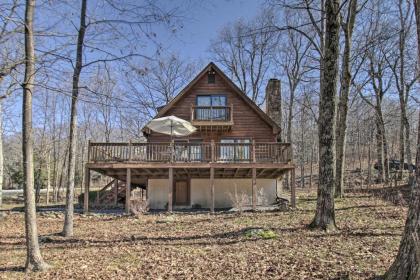 Wintergreen Resort Cabin with Deck-Small Dogs Allowed - image 11