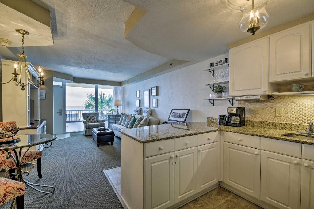 Luxury Resort Condo with Pool Access on Daytona Beach - image 7