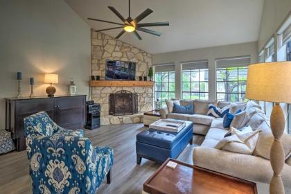 Horseshoe Bay Townhome with Patio Walk to the Resort - image 1