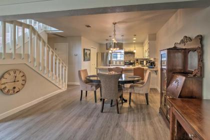 Horseshoe Bay Townhome with Patio Walk to the Resort - image 19