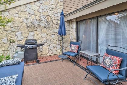 Horseshoe Bay Townhome with Patio Walk to the Resort - image 20