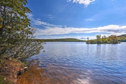 Chic Poconos Retreat Next to Big Boulder Mountain! - image 16