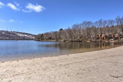 Chic Poconos Retreat Next to Big Boulder Mountain! - image 18