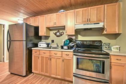 Home with Sunroom and Access to Arrowhead LK Amenities! - image 15