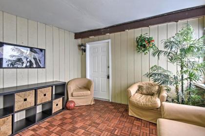 Home with Sunroom and Access to Arrowhead LK Amenities! - image 6