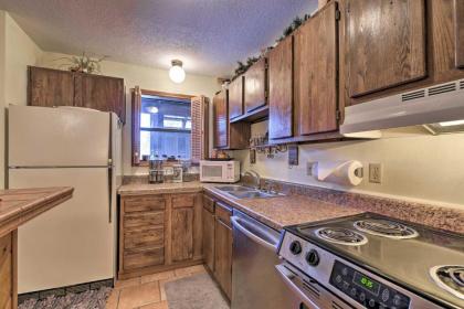 Cozy Condo - half Mile to Angel Fire Resort! - image 10