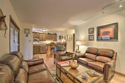 Cozy Condo - half Mile to Angel Fire Resort! - image 11