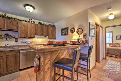 Cozy Condo - half Mile to Angel Fire Resort! - image 12