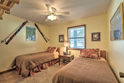 Cozy Condo - half Mile to Angel Fire Resort! - image 4