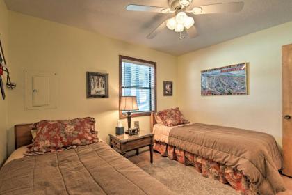 Cozy Condo - half Mile to Angel Fire Resort! - image 9