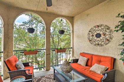 Lakefront Lago Vista Condo with Resort Amenities - image 1