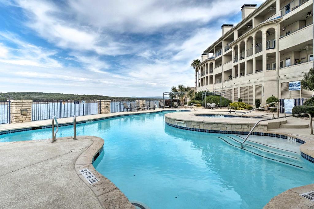 Lakefront Lago Vista Condo with Resort Amenities - image 4