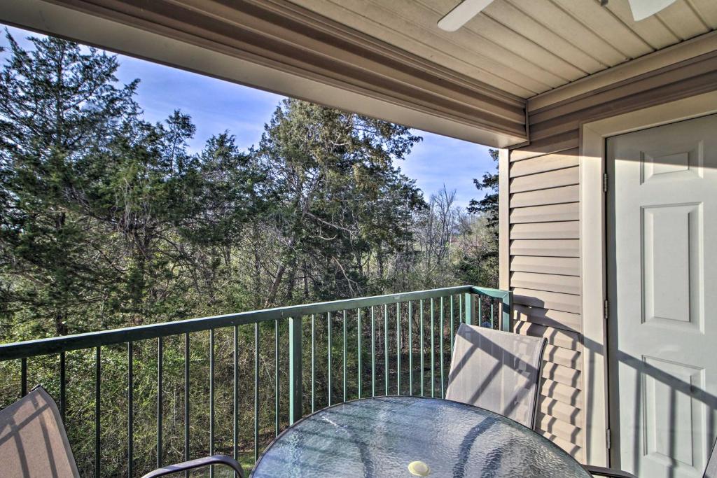 Walk-In Resort Condo Near Downtown Branson! - image 7