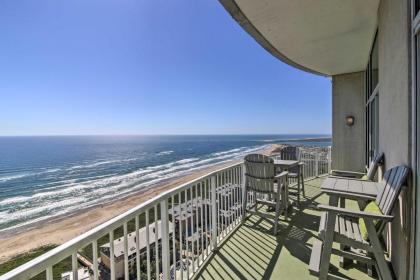 28th-Floor Resort Condo with Balcony and Ocean Views - image 10