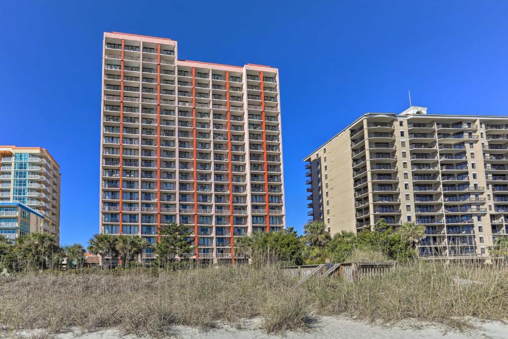 Beachfront Myrtle Beach Condo with Resort Access - image 2