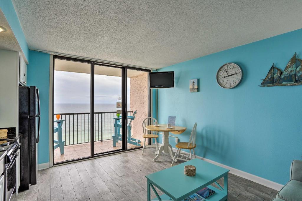 Beachfront Myrtle Beach Condo with Resort Access - image 3