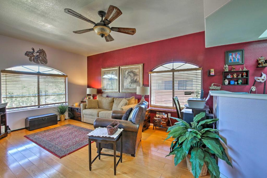 Resort-Style Condo - 15 Miles to Downtown Phoenix! - image 2