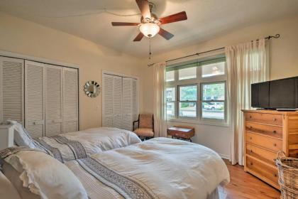 Lakefront Condo with Resort-Style Amenities and Marina - image 3