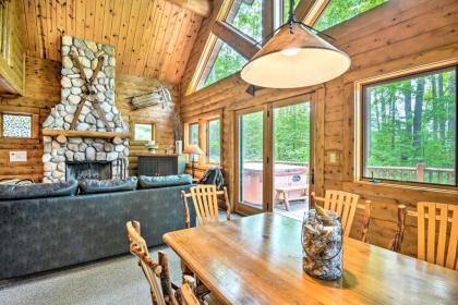 Boyne Mtn Cabin with Hot Tub Near Resort - image 18