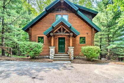 Boyne Mtn Cabin with Hot Tub Near Resort - image 4