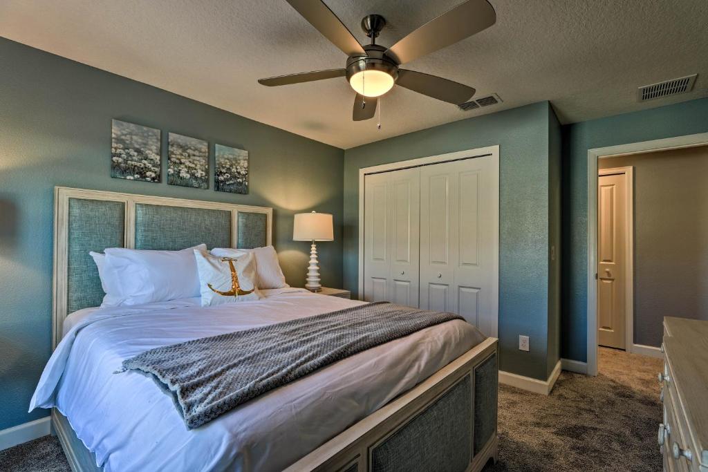 Immaculate Home Resort Amenities 4 Mi to Disney! - image 3