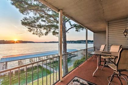 Sunset-View Resort Condo on Lake Hamilton! - image 1