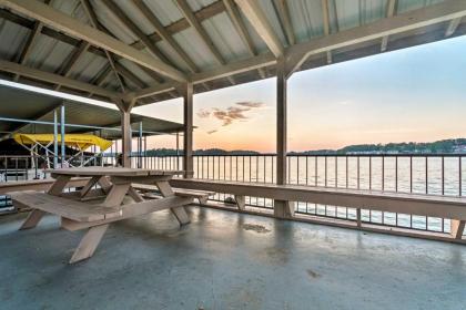 Sunset-View Resort Condo on Lake Hamilton! - image 4