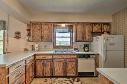 Cozy Rustic Condo Next To Angel Fire Resort! - image 18