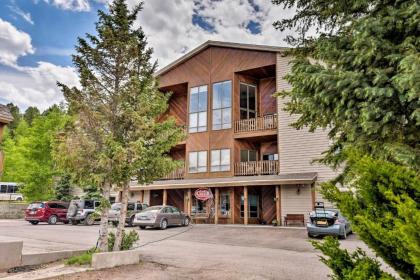 Cozy Rustic Condo Next To Angel Fire Resort! - image 8