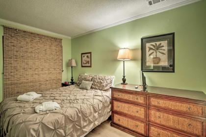 Resort Condo 4 Min Walk to Folly Field Beach - image 11