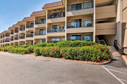 Resort Condo 4 Min Walk to Folly Field Beach - image 15