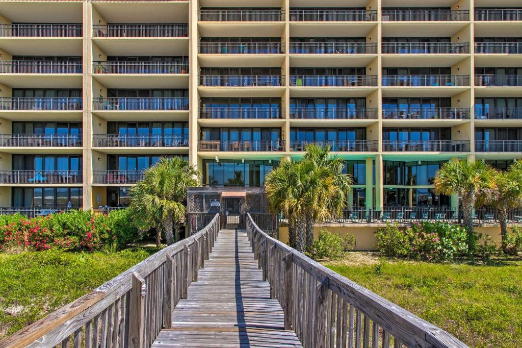 Dauphin Island Resort Condo - Walk to Beach! - image 2