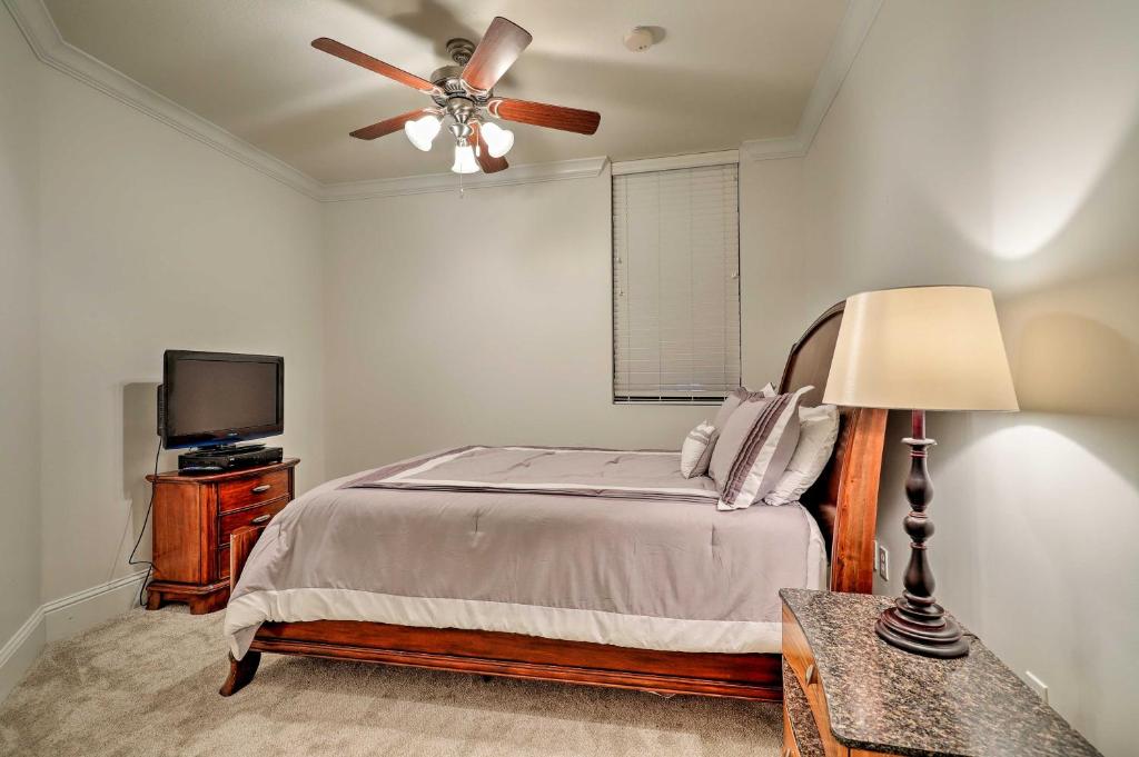 Dauphin Island Resort Condo - Walk to Beach! - image 3