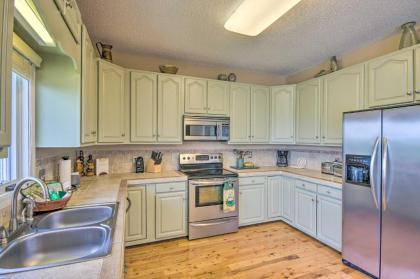 Roaring Gap Resort Home with Panoramic Views! - image 13