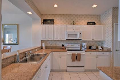 Lely Resort Condo with Golf Course and Pool Access - image 2