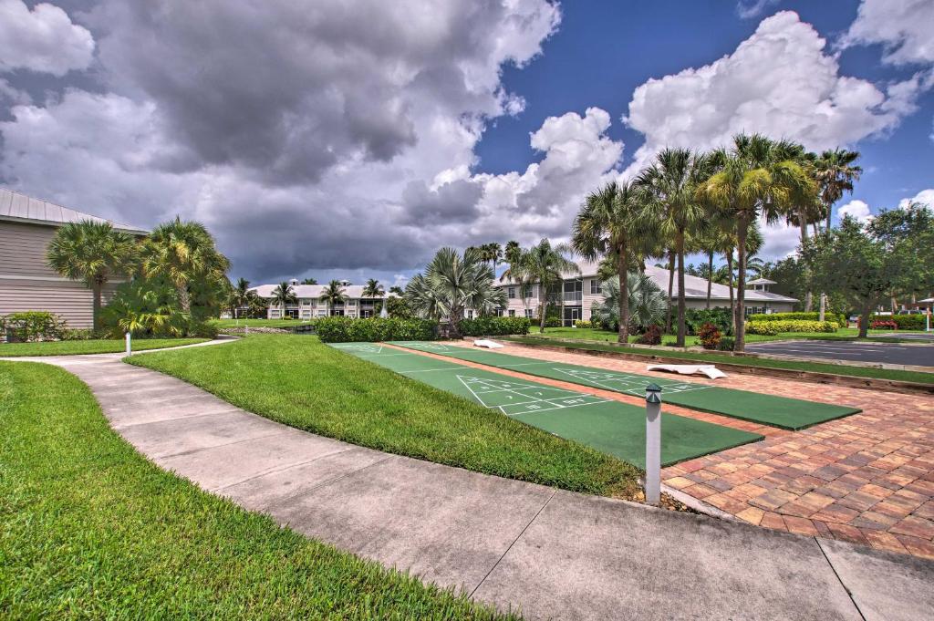 Lely Resort Condo with Golf Course and Pool Access - image 3
