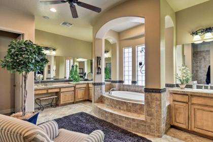 Luxury Phoenix Resort Home with Pool Patio and Casita - image 19