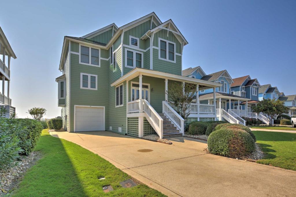 Manteo Waterfront Resort Home with 30-Ft Dock! - main image