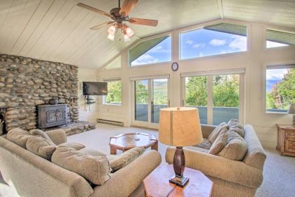 House with Balcony - 5 half Miles to Cranmore Resort! - image 1