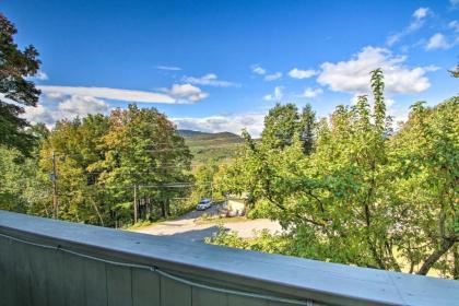 House with Balcony - 5 half Miles to Cranmore Resort! - image 20