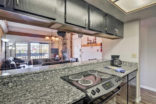 Airy Fraser Condo about 6 Miles to Winter Park Resort! - image 2