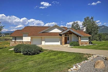 Spacious Home with Mtn Views 2Mi to Steamboat Resort - image 1